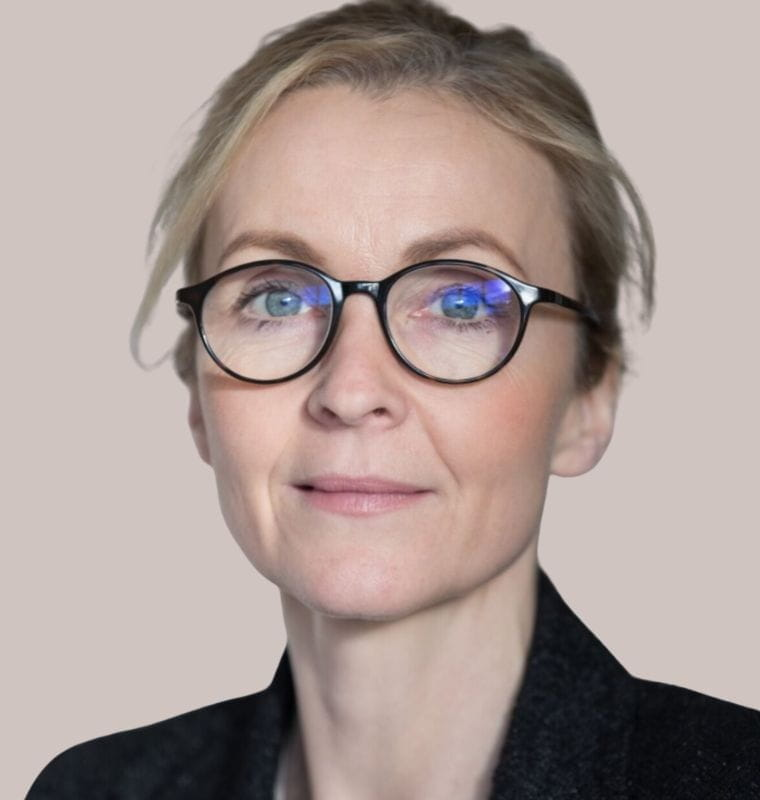 headshot of Dr. Louise Gallaghar