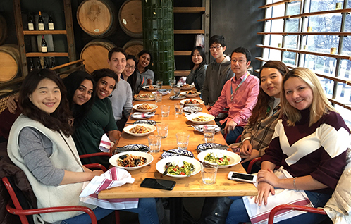 Member of Tae-Hee Kim Lab out for lunch in winter 2018