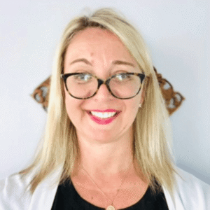 Michelle Quinlan headshot Michelle Quinlan headshot