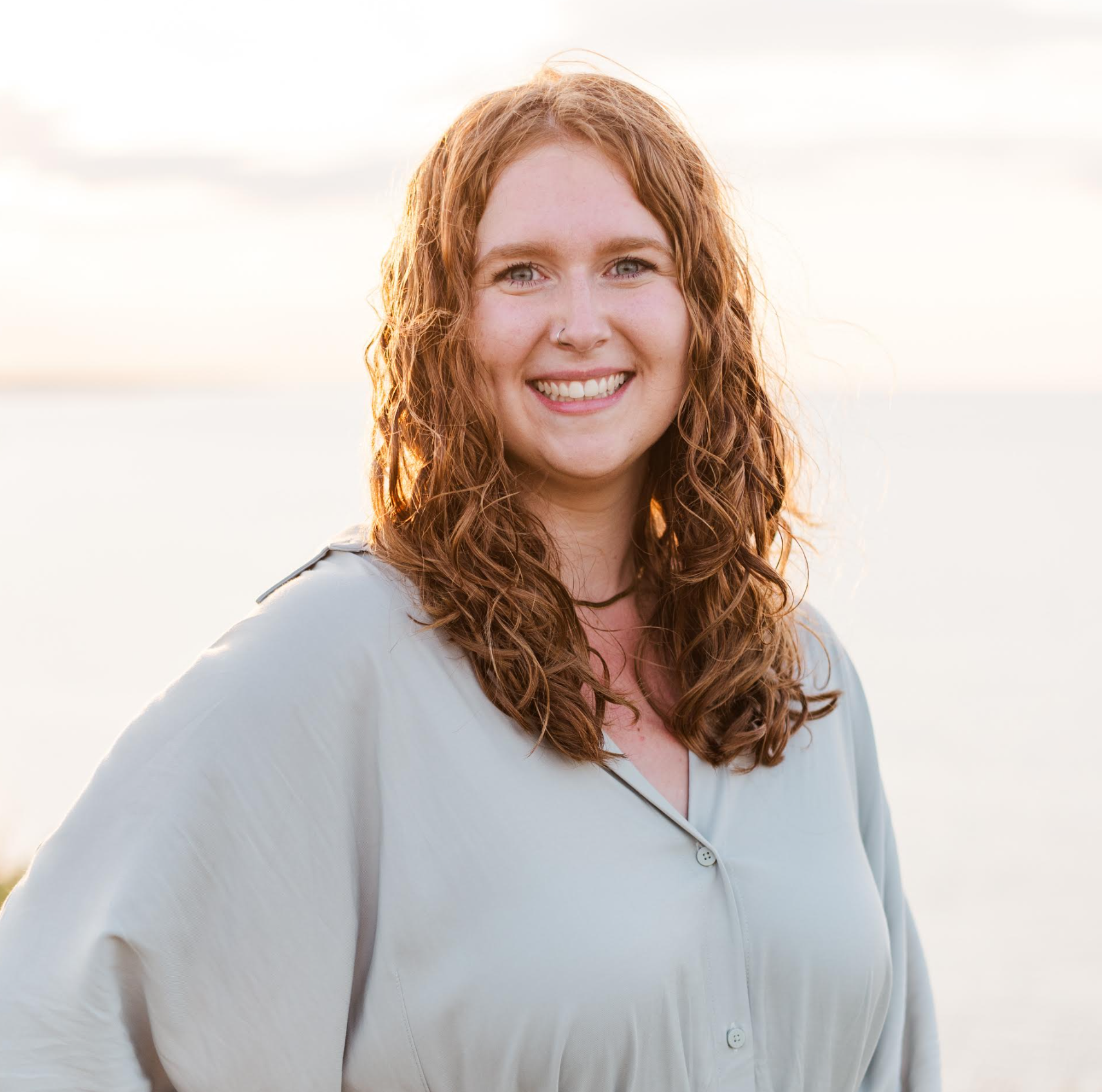 headshot of Eileigh Kadijk smiling at the camera